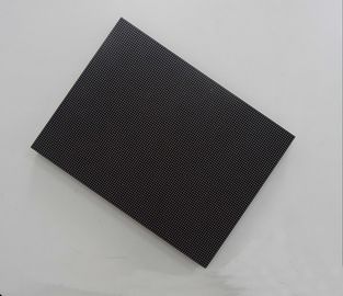 1R1G1B P2.4 Küçük Piksel Aralığı Kapalı Led Ekran Ticari Reklam Paneli