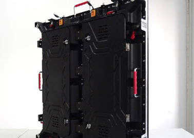 1/4 Tarama Modu Dış Mekan LED Ekran P8 Yüksek Yenileme Hızı IP65 Koruyucu