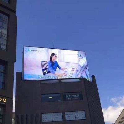 Açıkhava Reklamcılığı Yüksek Parlaklık LED Ekran IP65 Su Geçirmez 1920Hz Yenileme Hızı