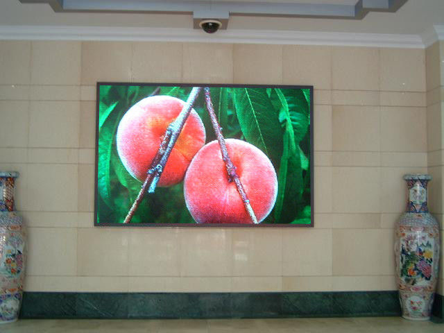 Tam Renkli P5 Kapalı LED Video Duvar 320 * 160mm Modül VGA Yüksek Kontrast